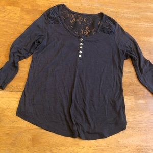 Neon Soul lace 3/4 length sleeve top nice size L